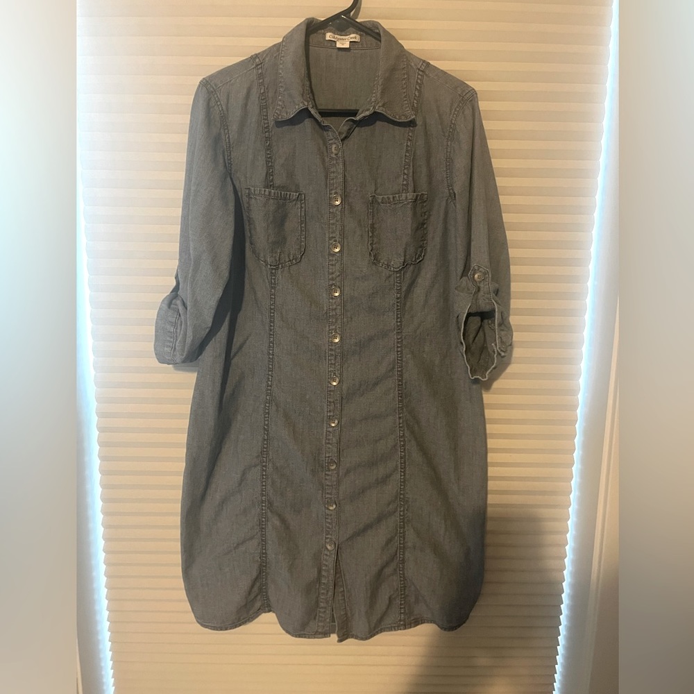 Adorable Coldwater Creek light denim size 16 dress.